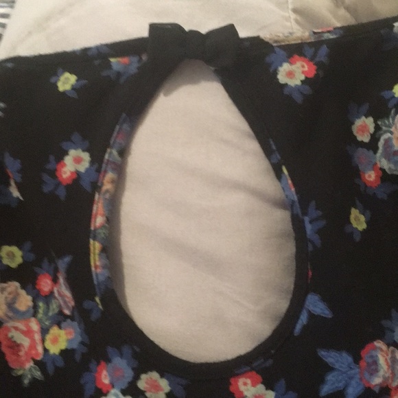 Black floral Lauren Conrad fit and flair dress - Picture 6 of 8